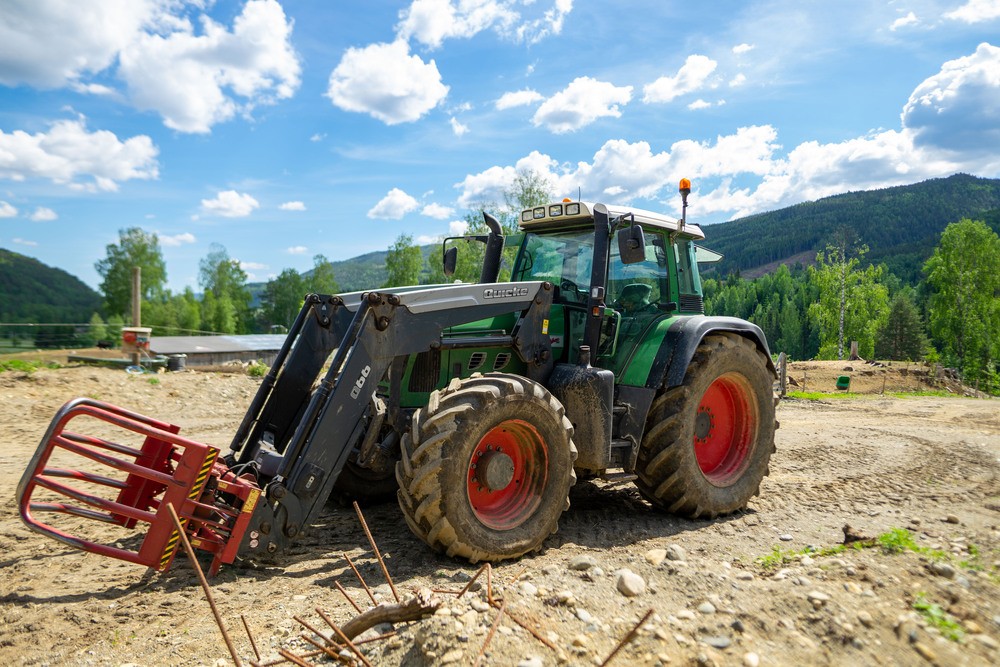 forsikring traktor gård landbruk